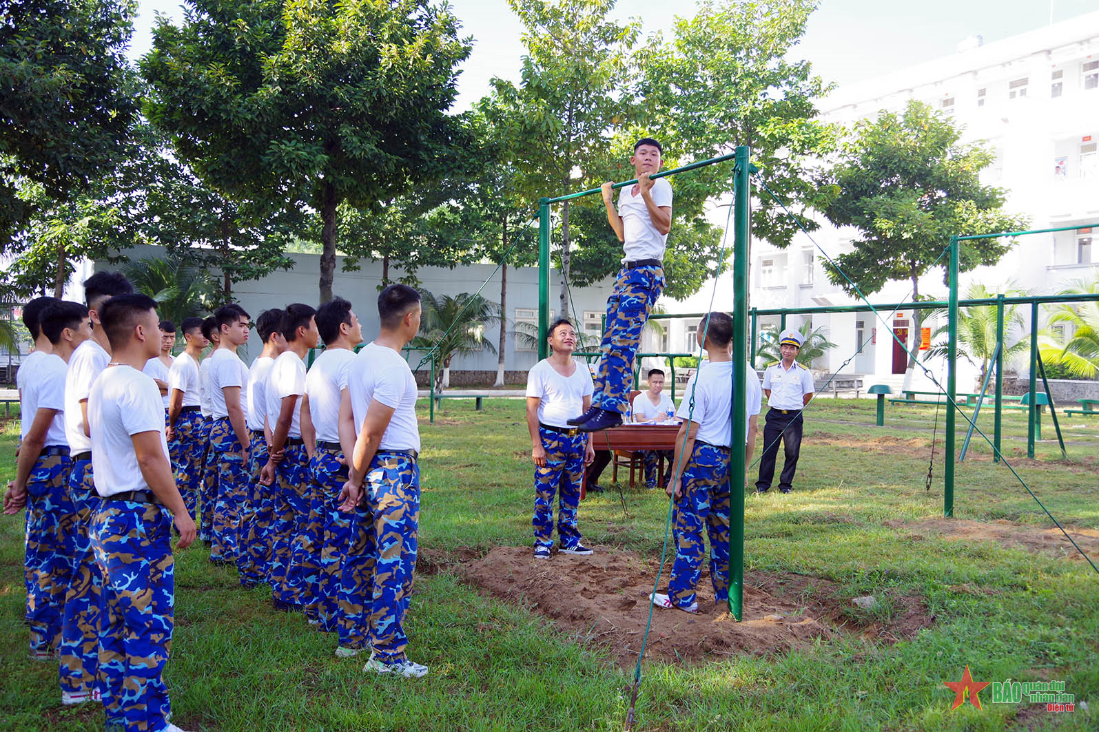 Quân chủng Hải quân kiểm tra đơn vị vững mạnh toàn diện đối với Lữ đoàn 125